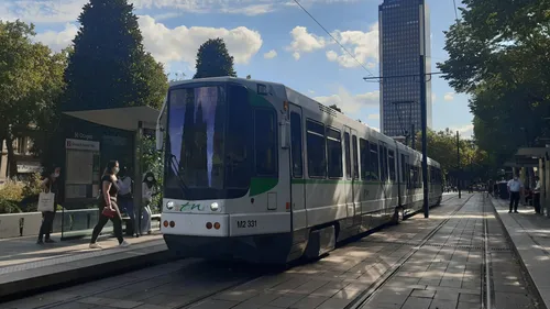 Nantes. Place aux étudiants pour conduire le tram l'été !